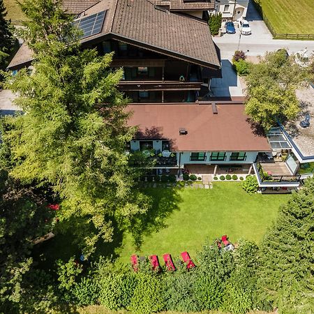 Aparthotel Landhaus St. Joseph Mayrhofen Bagian luar foto